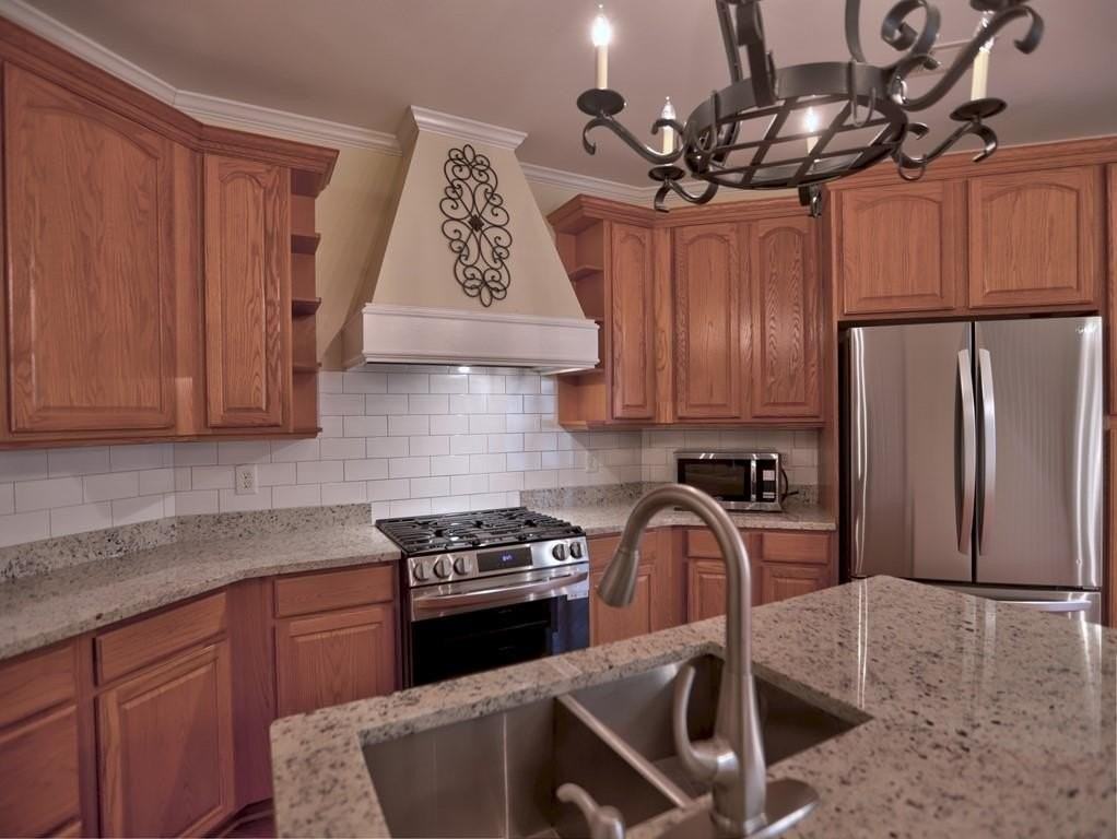 3221 Summer Stream Lane - Photo 7 of 20