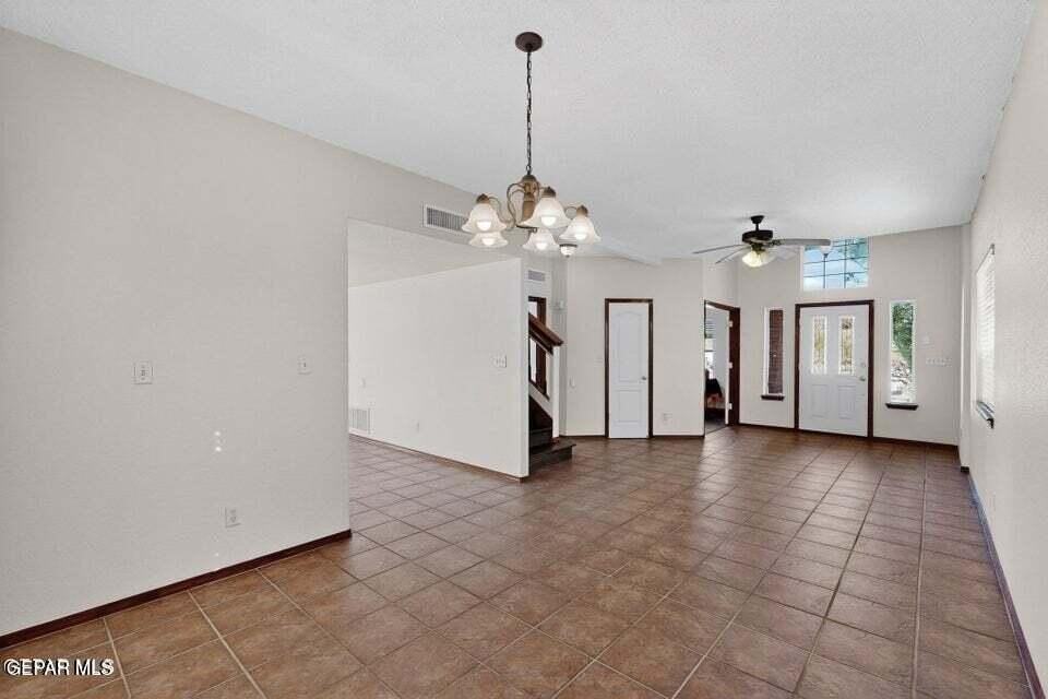 856 Marimba Dr - Photo 5 of 48