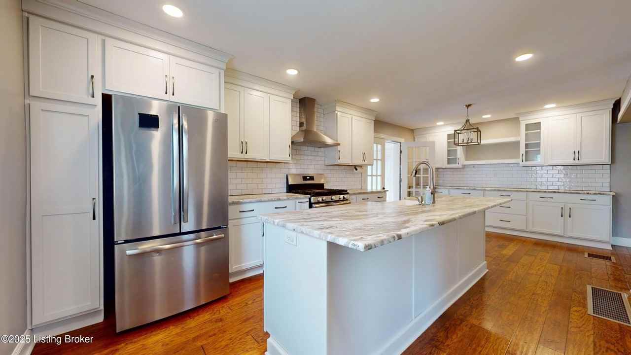 4502 Blenheim Rd - Photo 4 of 29