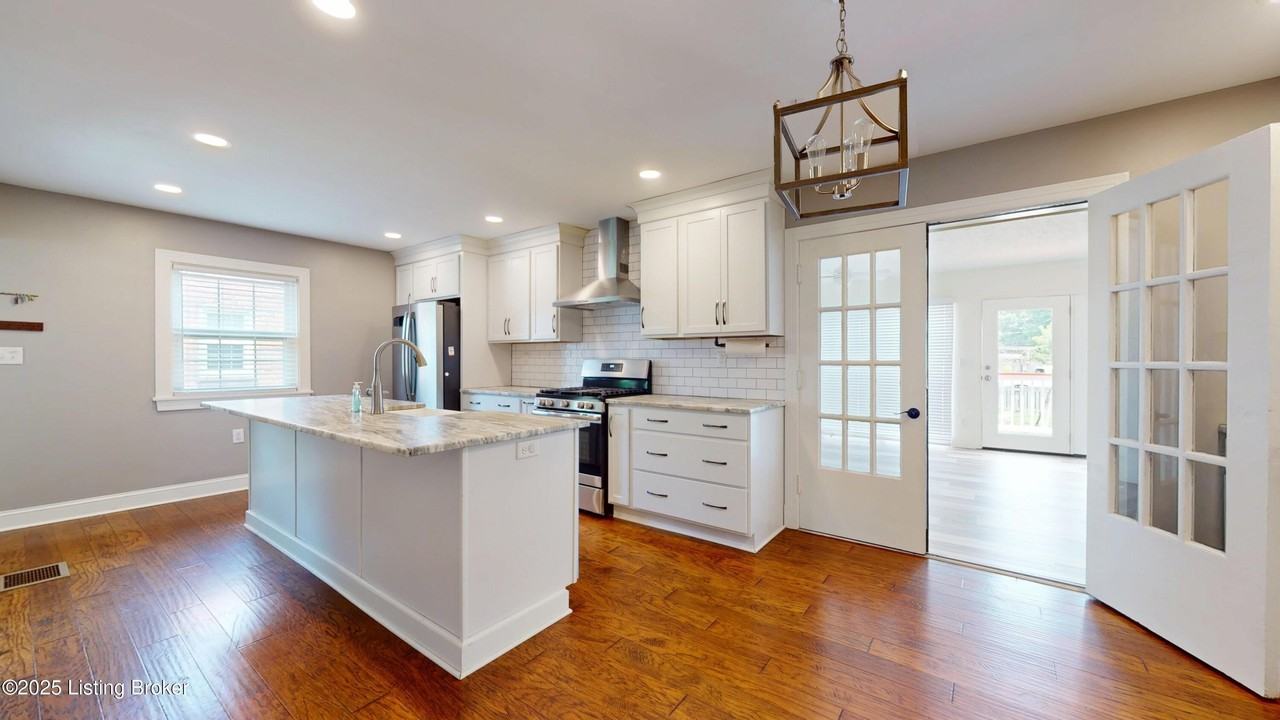 4502 Blenheim Rd - Photo 7 of 29