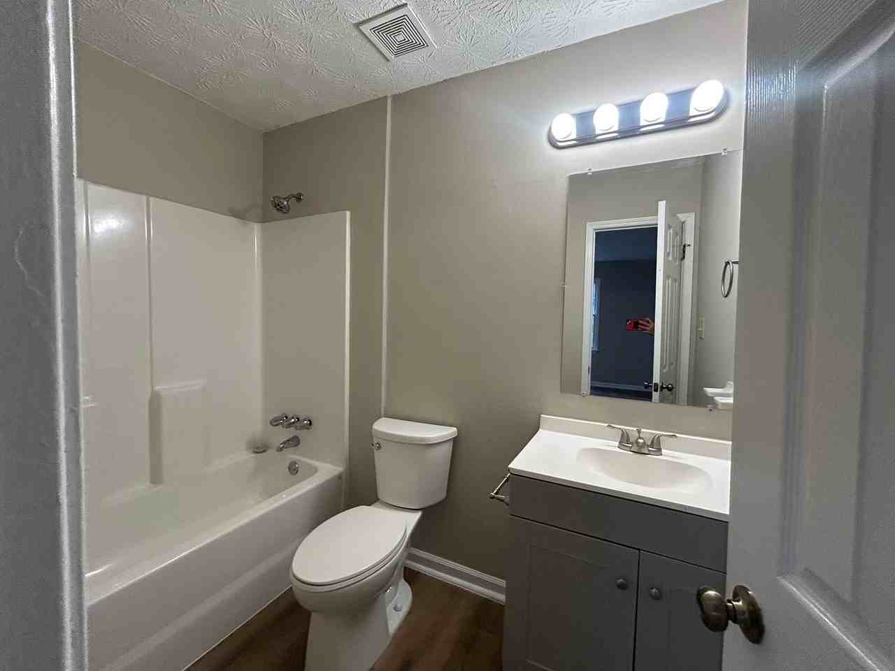 90 Meadowbrook Ct - Photo 6 of 6