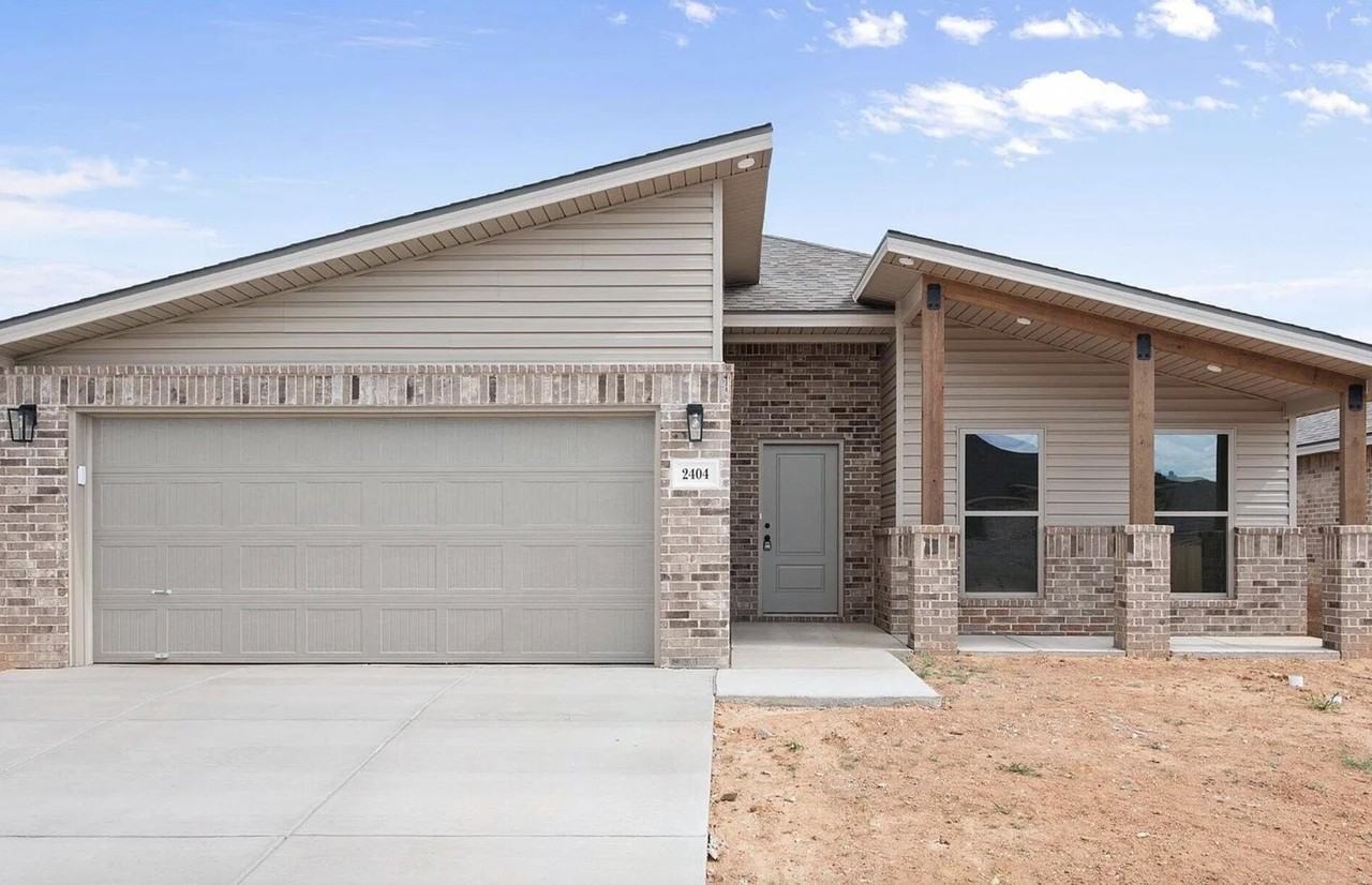 Abbeville Avenue - Photo 2 of 14