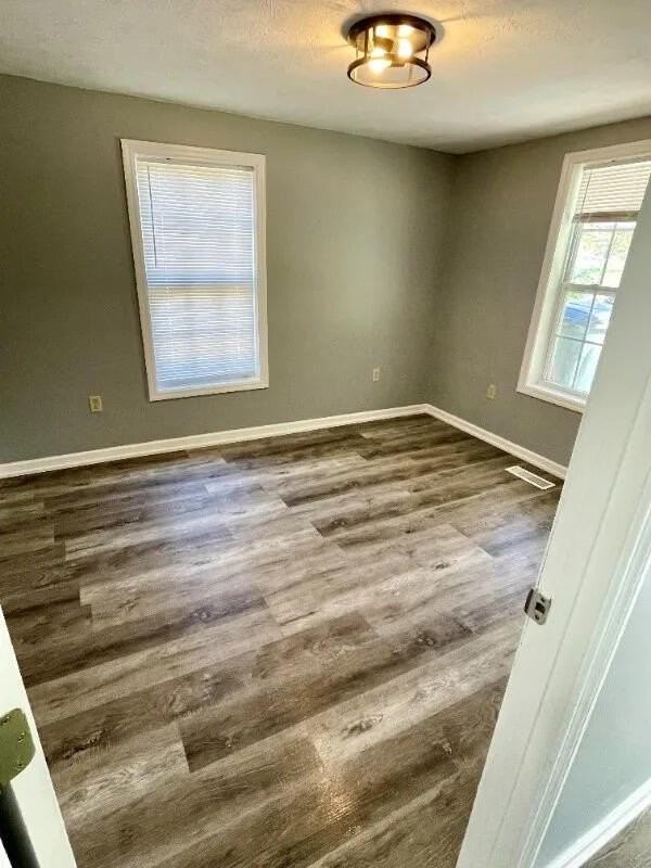 239 N Mcwhorter St - Photo 6 of 13