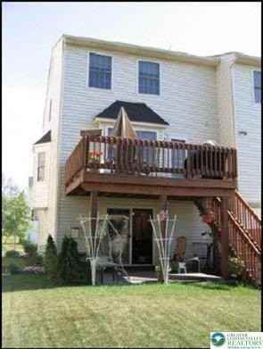 411 S Oak St - Photo 2 of 6