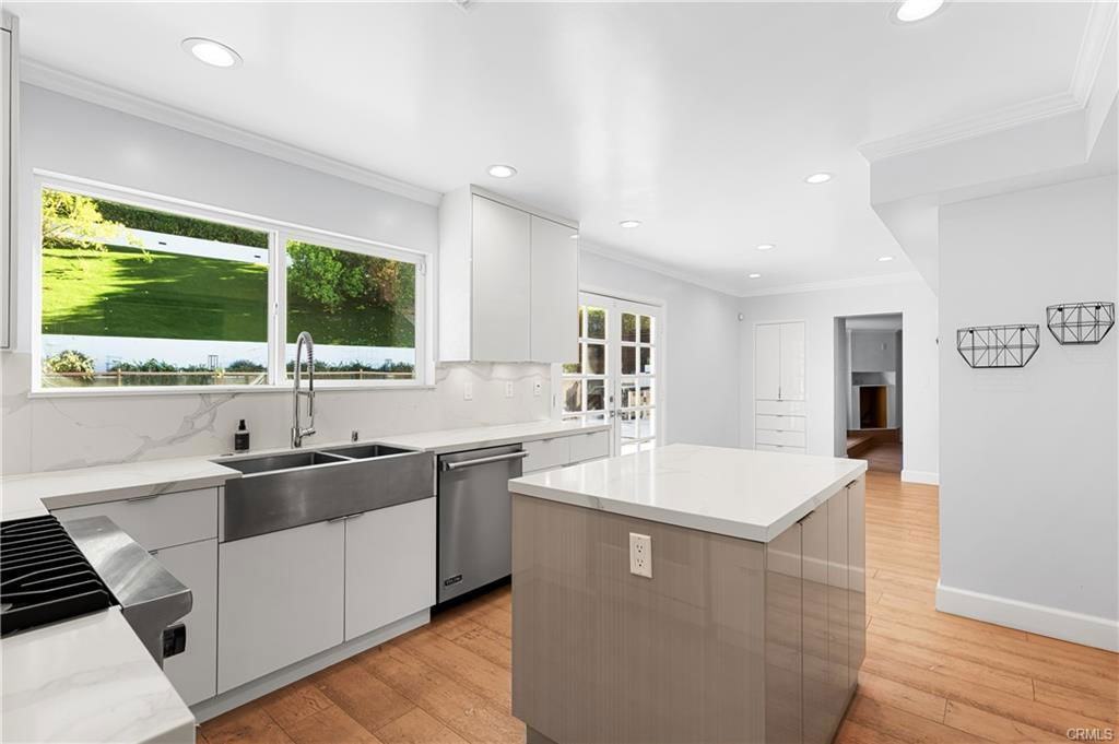 3156 Dona Emilia Dr - Photo 4 of 8