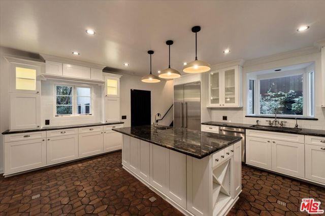 1901 El Cerrito Pl - Photo 2 of 8