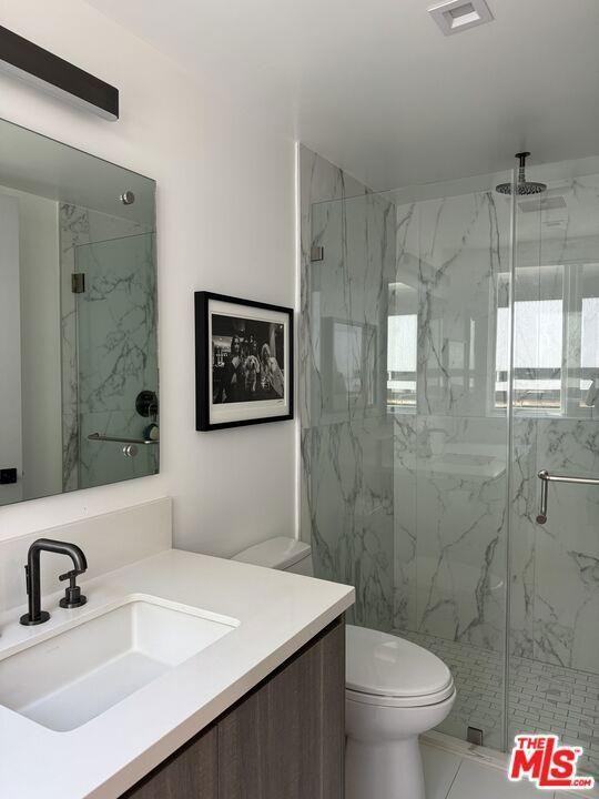 9842 Vidor Dr #402 - Photo 5 of 8