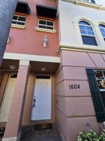 featured image of 1033 Northeast 17th Way #1604