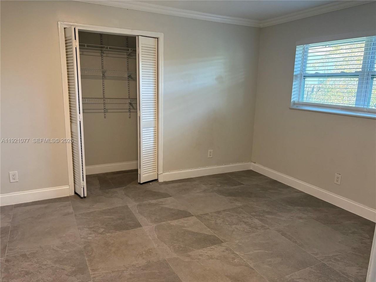 3617 Cleveland St - Photo 4 of 16