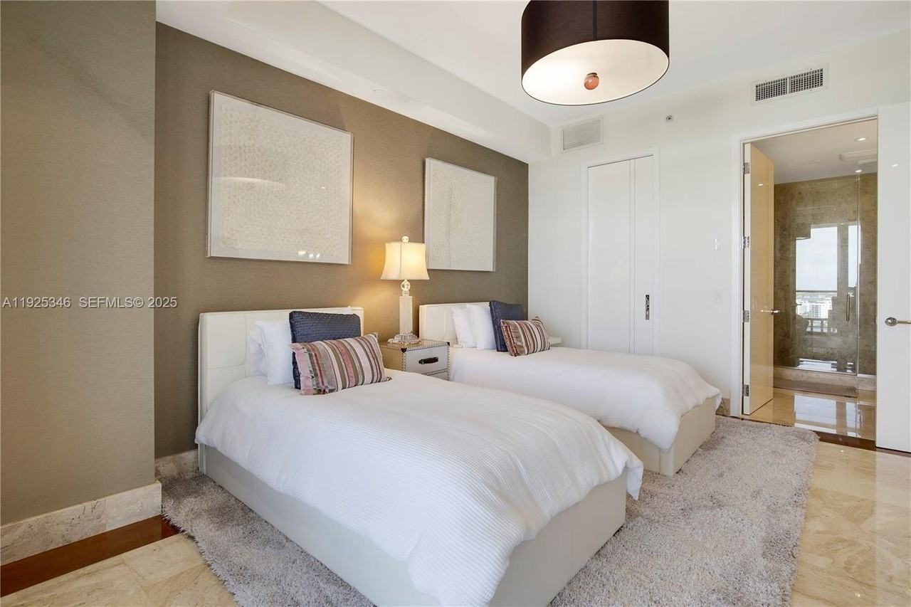 9705 Collins Ave #1403N - Photo 7 of 36