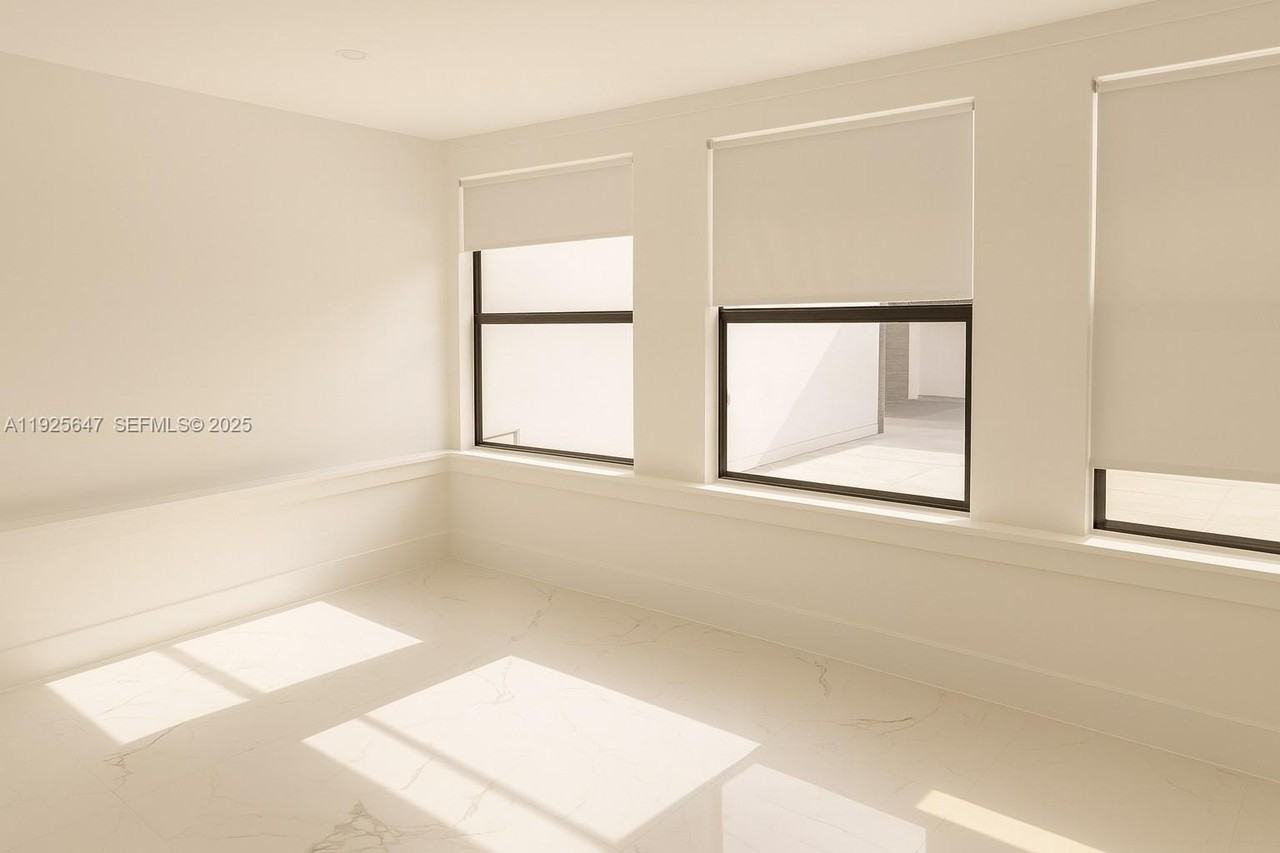 9540 Martinique Drive - Photo 5 of 11