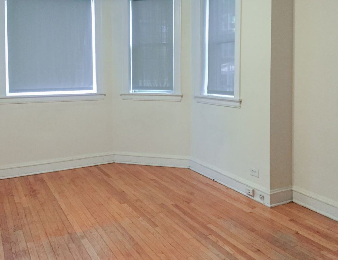 N Leavitt St & W Foster Ave - Photo 6 of 8