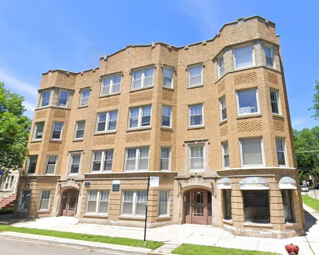 N Leavitt St & W Foster Ave - Photo 3 of 8