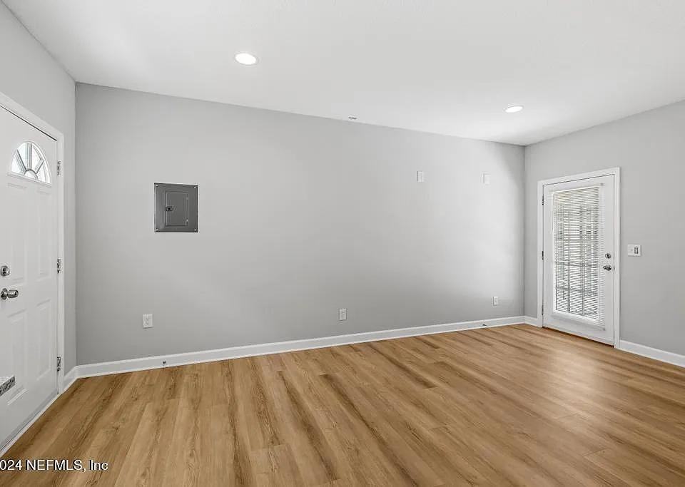 Stonehurst Road North - Photo 5 of 19