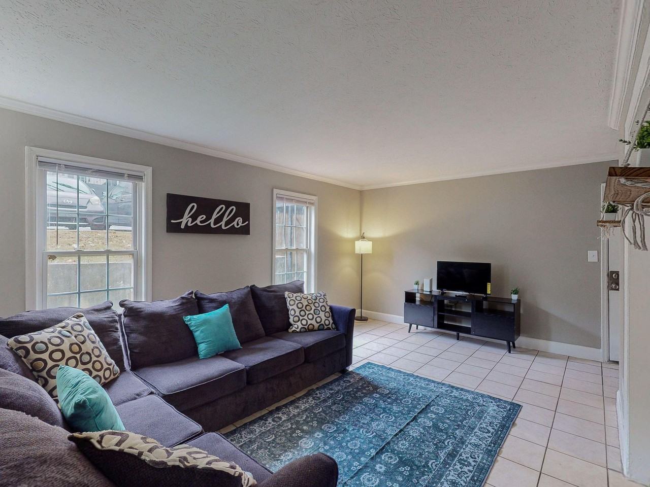 Pilgrim Way Ne - Photo 5 of 8