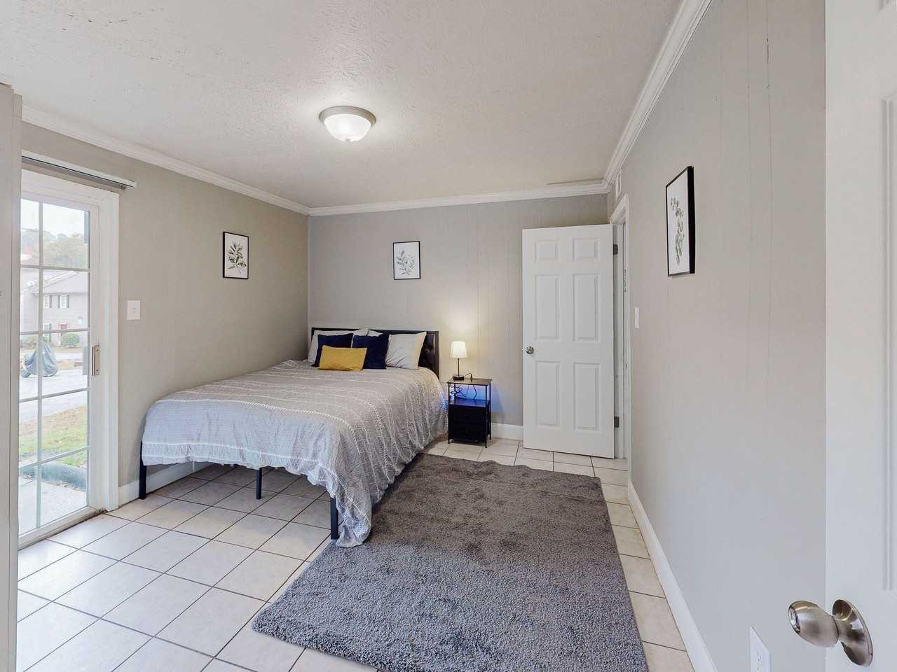 Pilgrim Way Ne - Photo 7 of 8