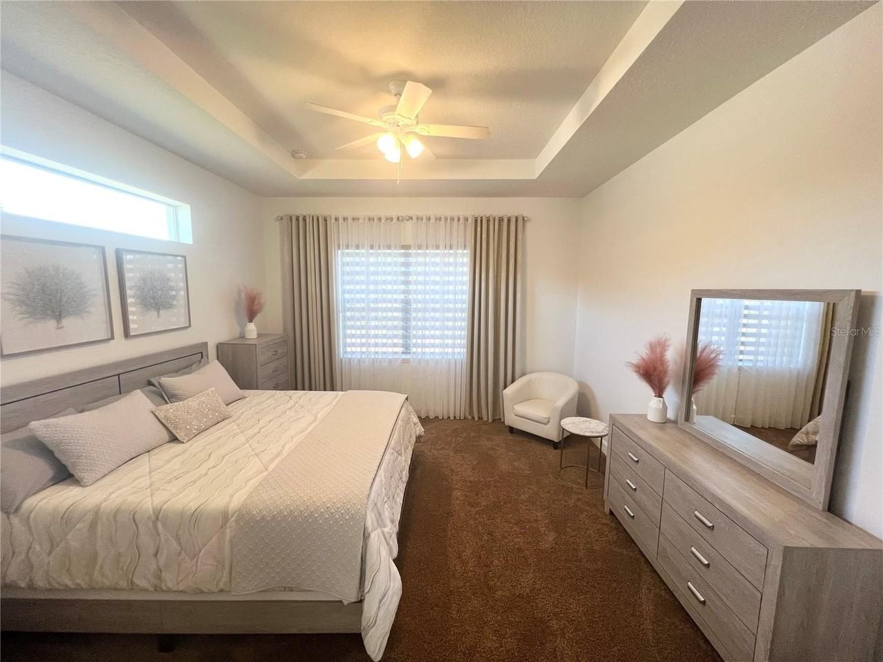 8224 Leopold Ave - Photo 5 of 24