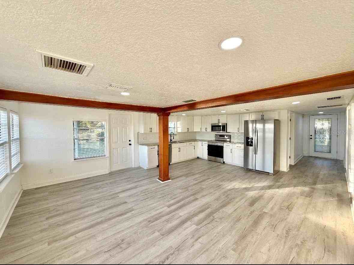 715 E Silver Star Rd - Photo 3 of 13