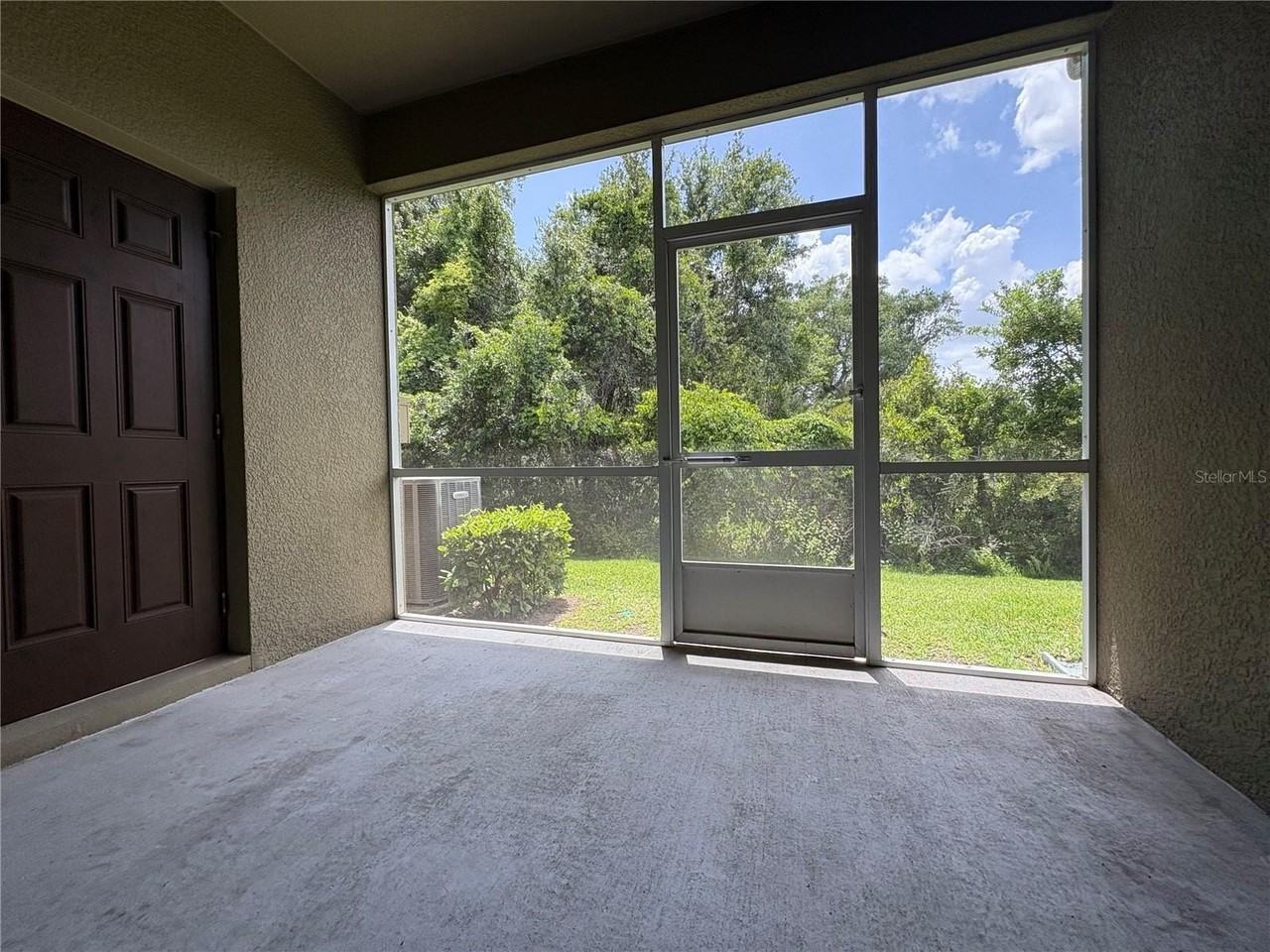 2427 Willimette Dr - Photo 6 of 10