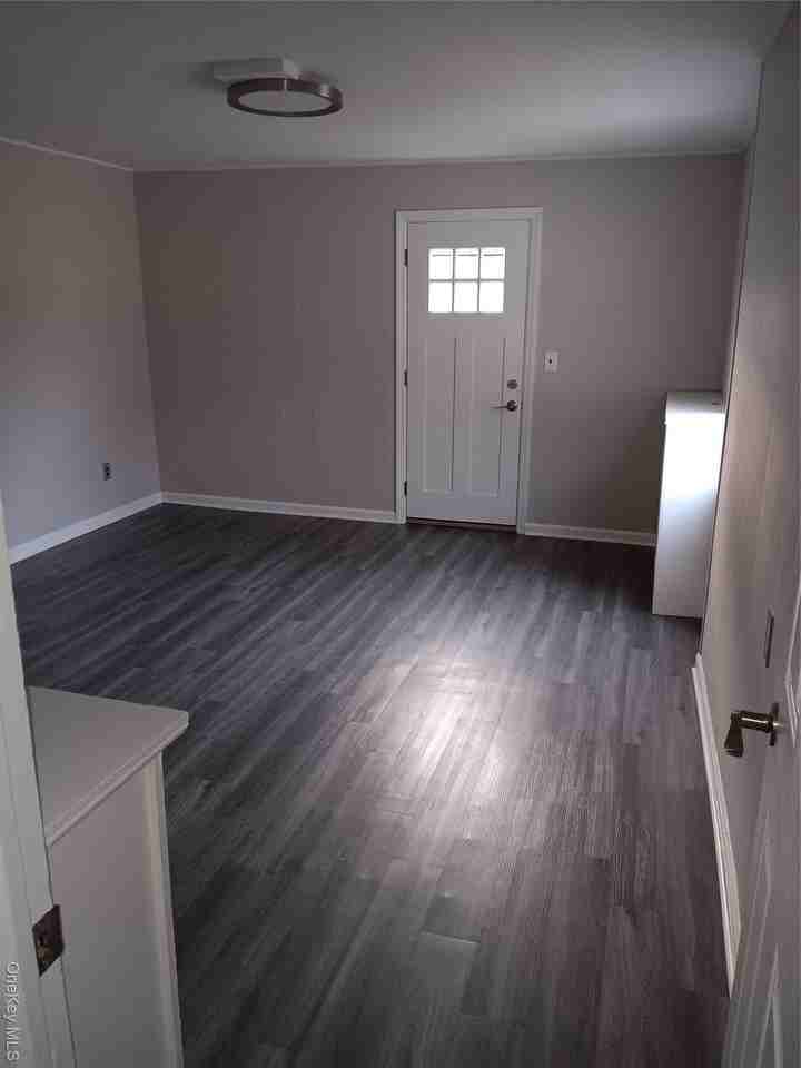 142 Smith St Unit 142 #142APT2 - Photo 5 of 10