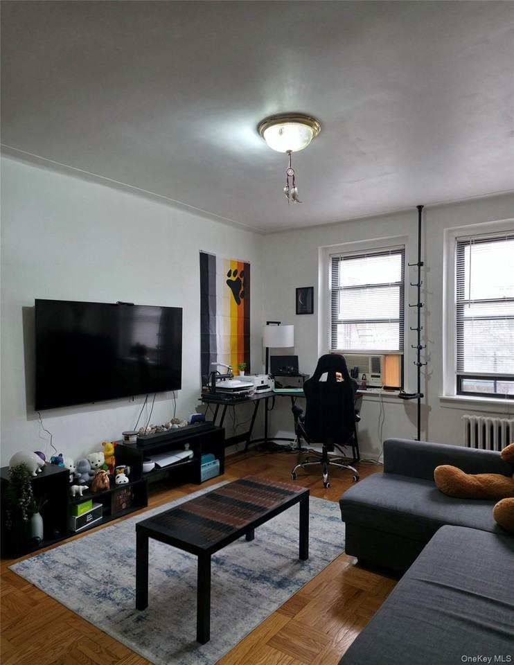 6264 Saunders St Apt L2 #2L - Photo 7 of 11