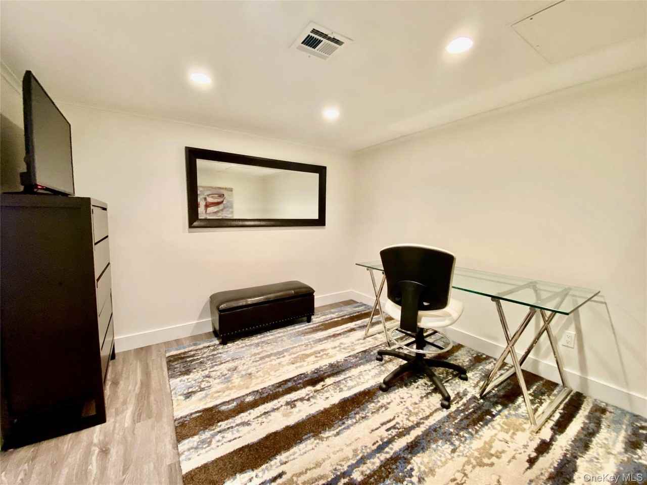 131 6th St Unit G #G - Photo 7 of 22