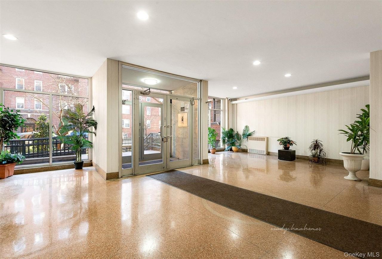 10923 71st Rd - Photo 3 of 21