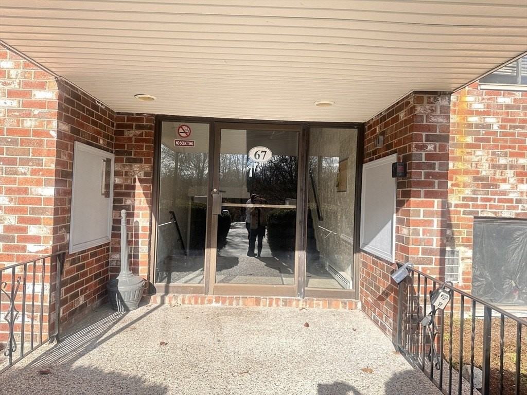 67 Milliken Avenue #21B - Photo 4 of 10