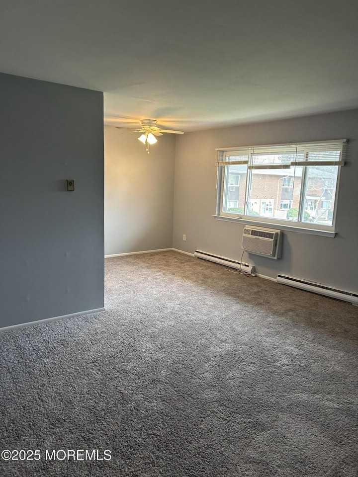 240 South Lincoln Avenue #16 - Photo 3 of 7