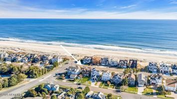 featured image of 802 1st Avenue