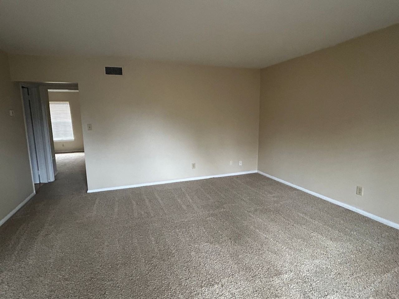 3824 Country Club Road - Photo 6 of 10