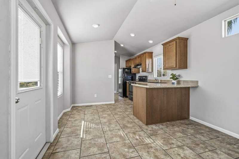 3431 North Flowing Wells Road #46 - Photo 3 of 10