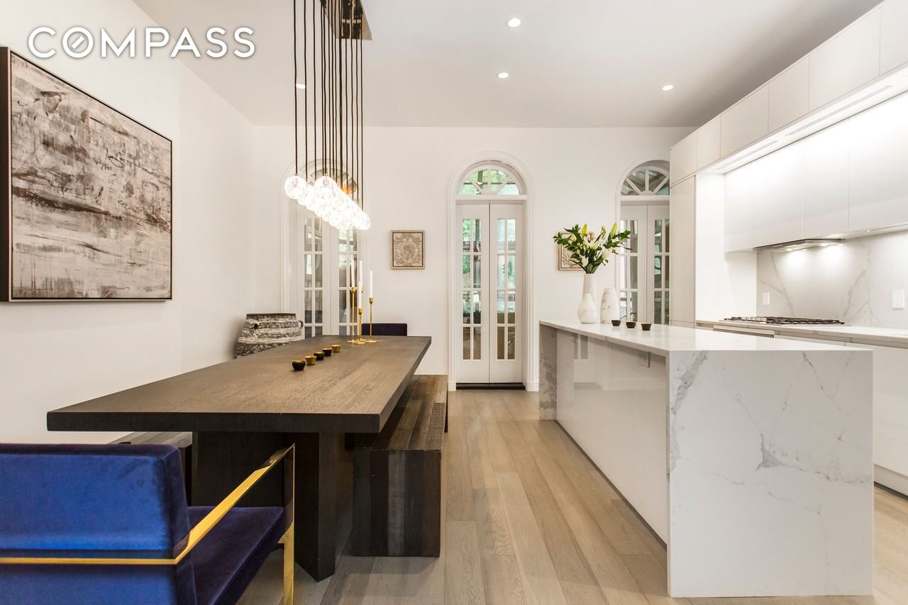 121 W 15th St #2 - Photo 3 of 13