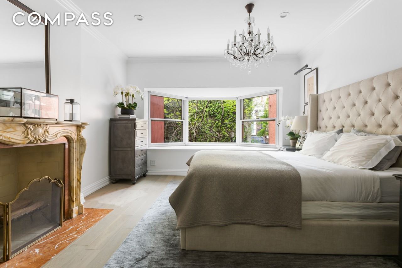 121 W 15th St #2 - Photo 6 of 13