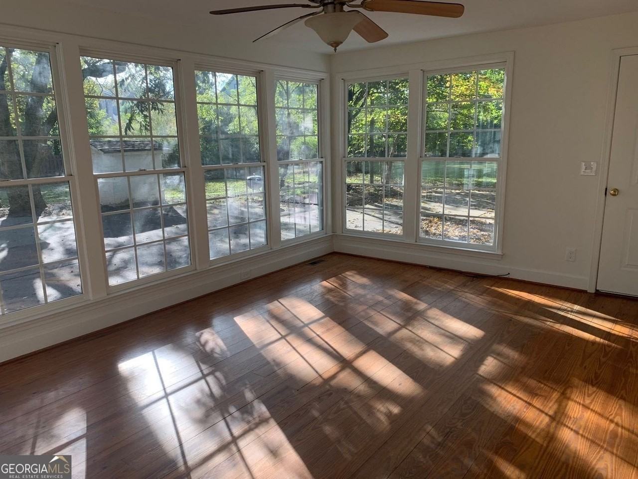 1145 Mayfield Rd - Photo 4 of 16