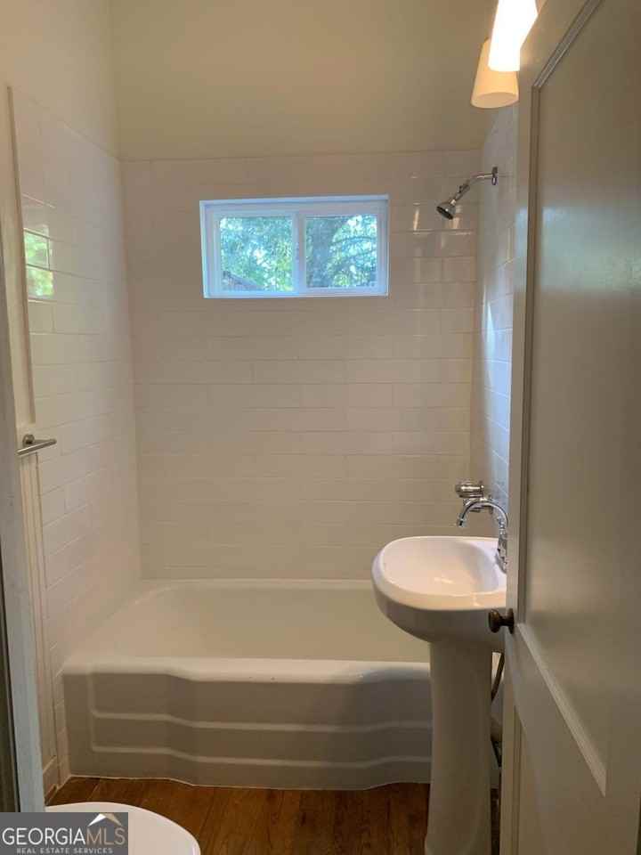 1145 Mayfield Rd - Photo 6 of 16