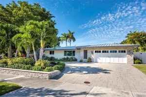 featured image of 1959 Southwest 25th Avenue