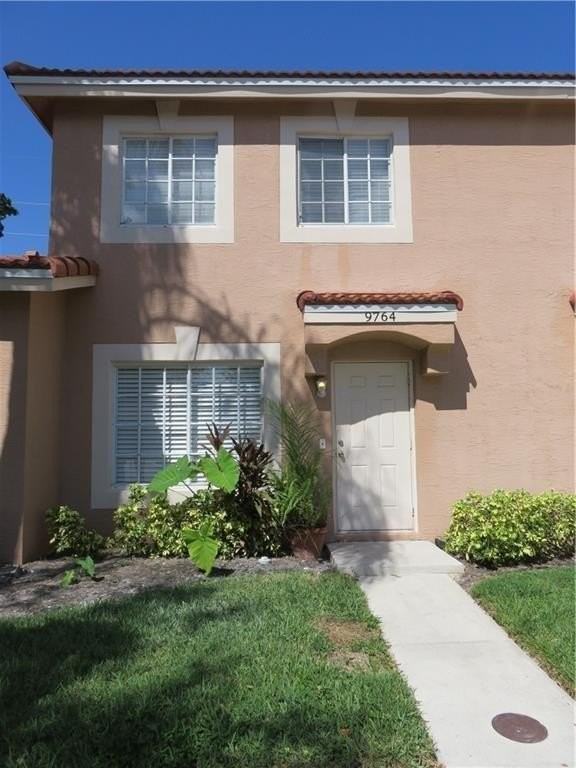 9764 Kamena Cir - Photo 2 of 18