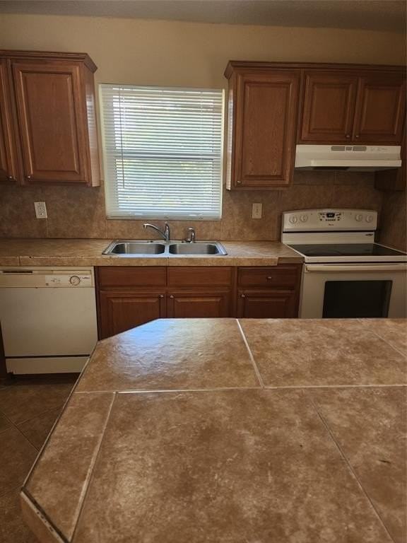 4150 Woodside Dr #3 - Photo 3 of 8