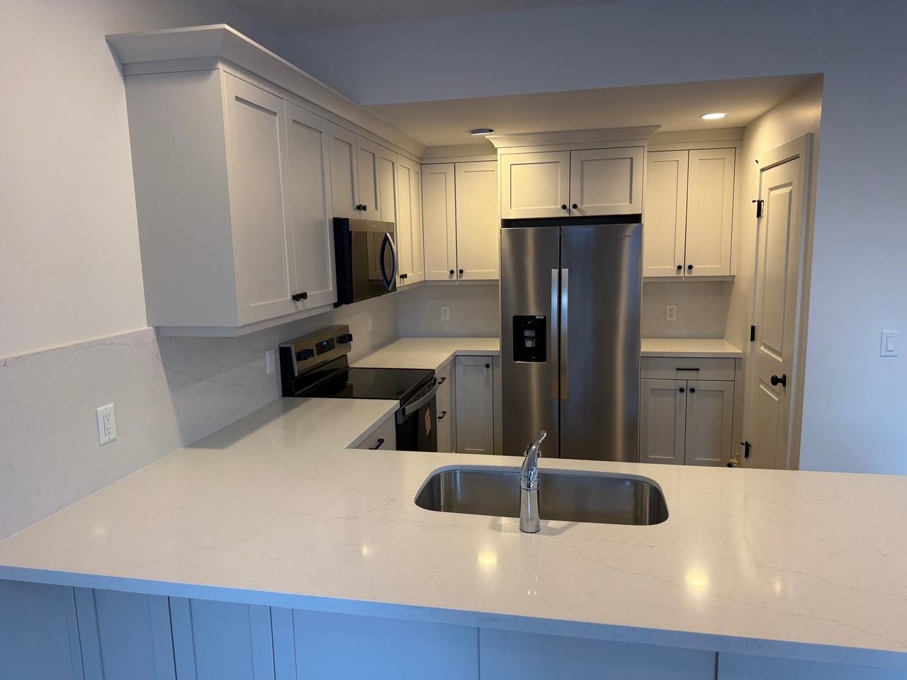 7835 S Holden St - Photo 7 of 20