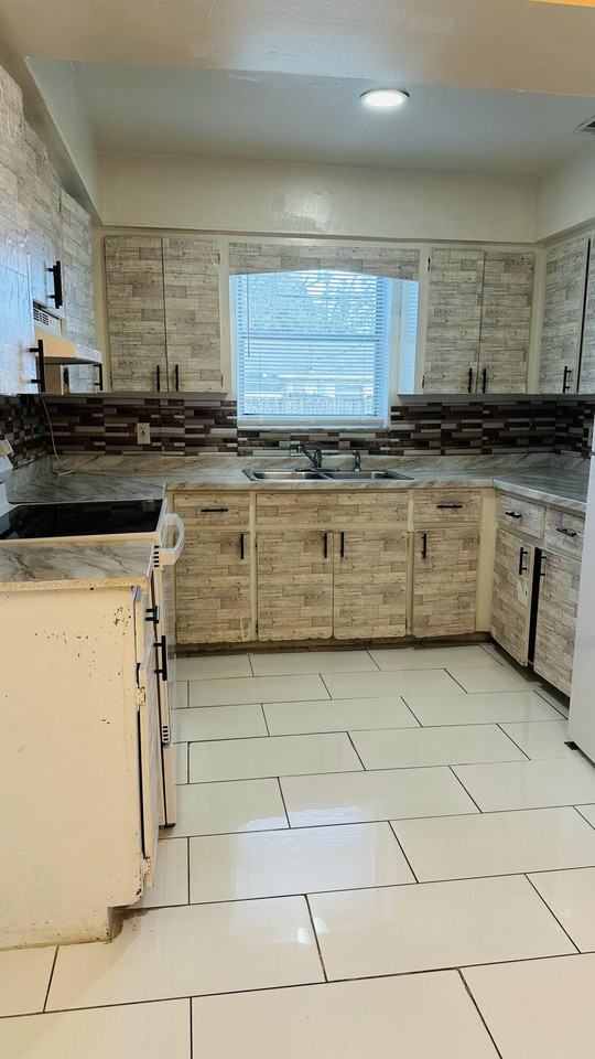 3878 Kirk Road - Photo 3 of 9