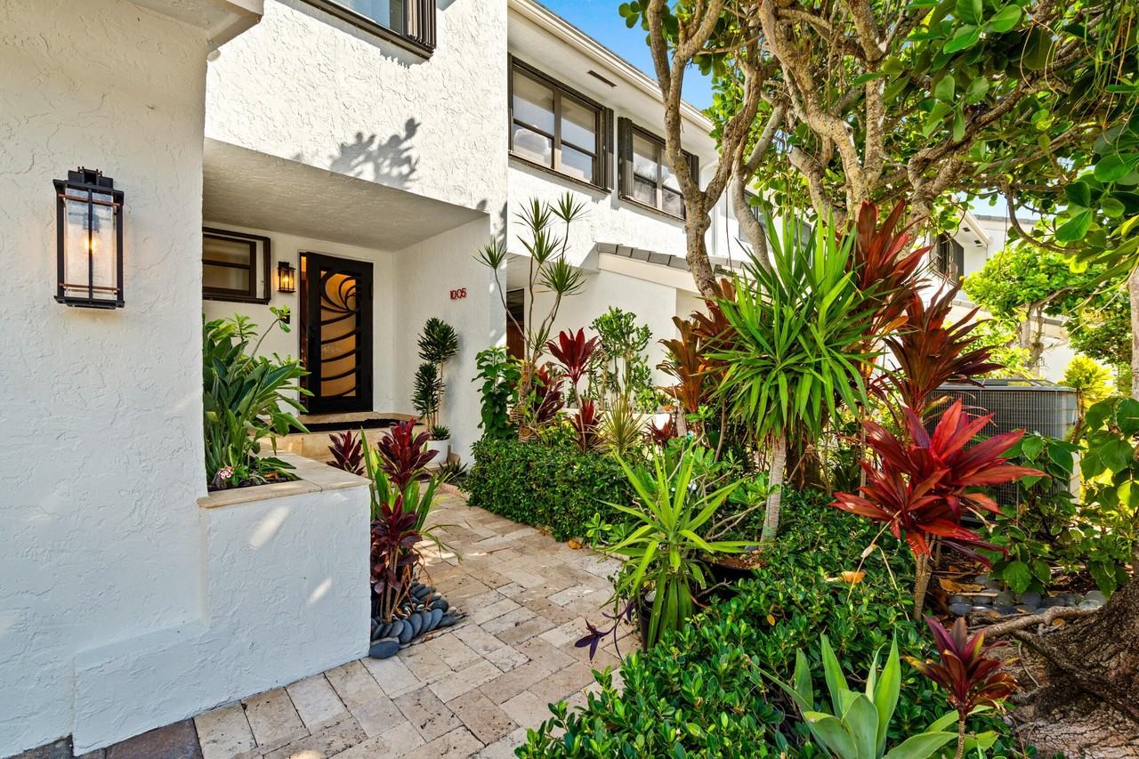 1005 Bel Air Dr - Photo 2 of 45