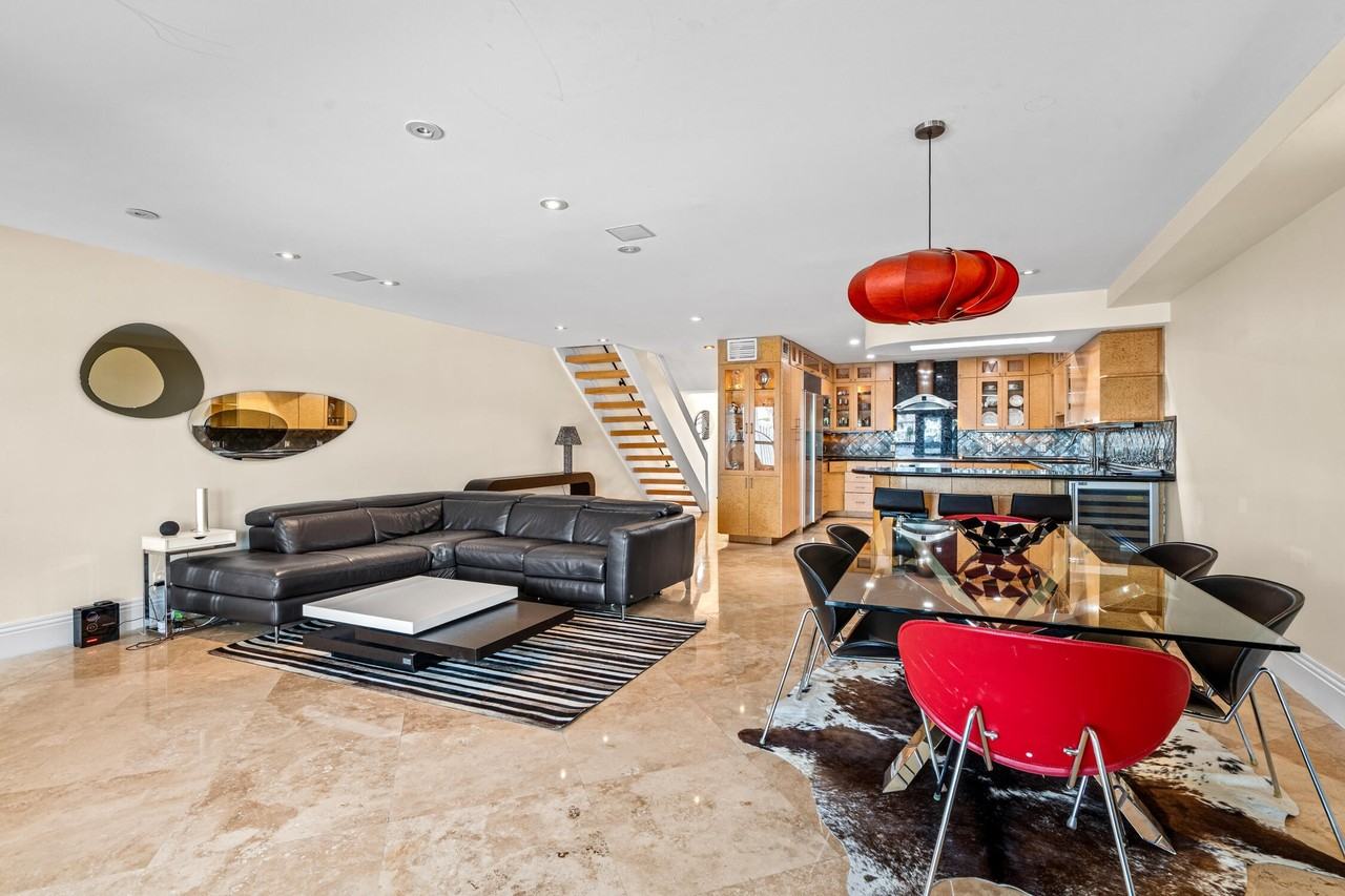 1005 Bel Air Dr - Photo 7 of 45