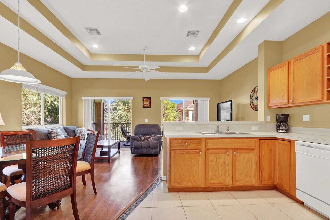 8020 Carnoustie Pl #3921 - Photo 3 of 38