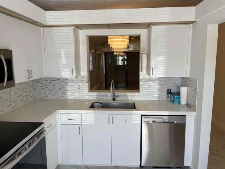 8107 Windgate Dr - Photo 4 of 20