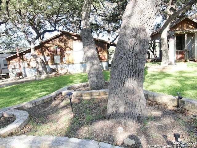 955 Faurie Road - Photo 4 of 21