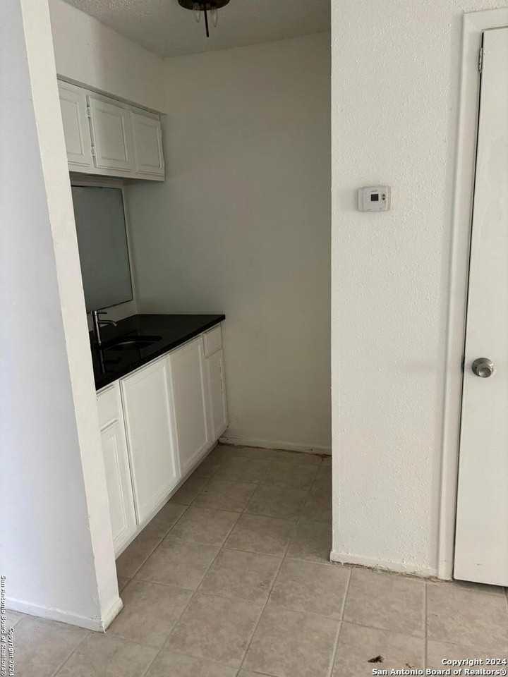 7801 Richard Frank Way #4 - Photo 6 of 15