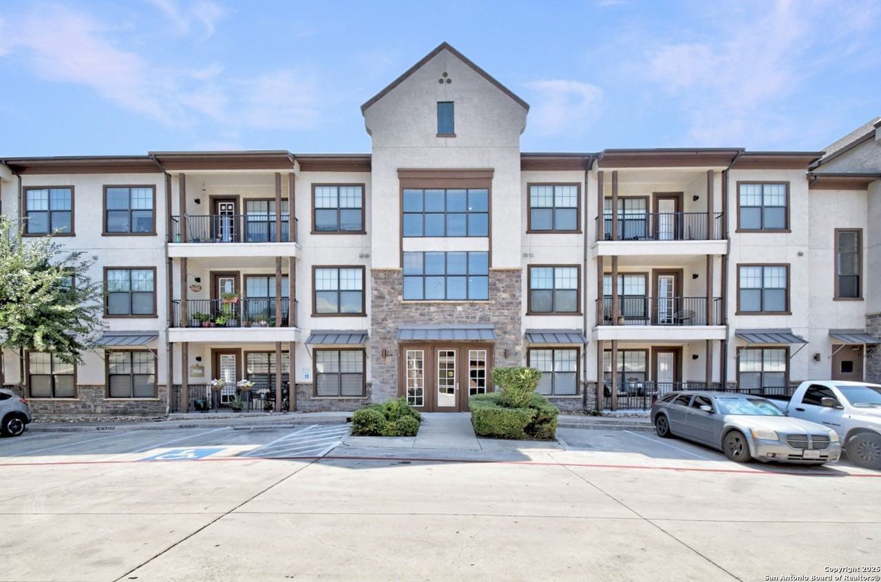 7342 #7204 Oak Manor - Photo 2 of 30