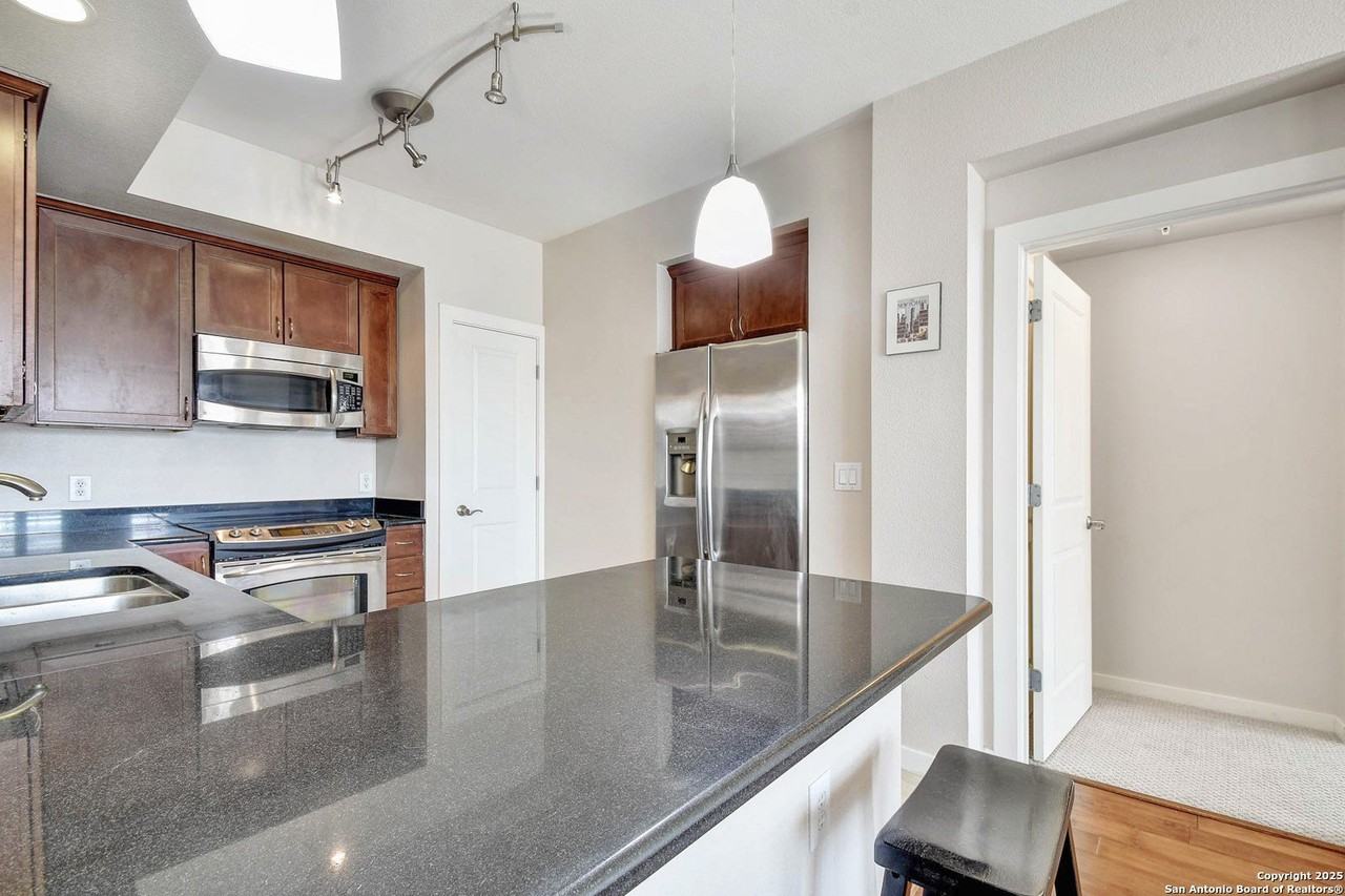 7342 #7204 Oak Manor - Photo 6 of 30