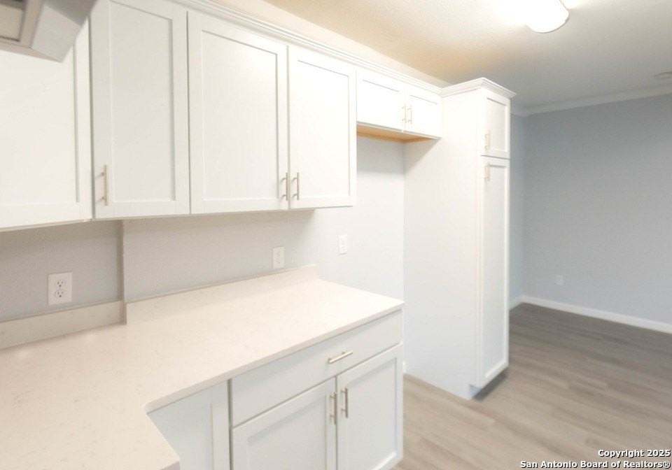 2367 Burnet Street - Photo 5 of 9